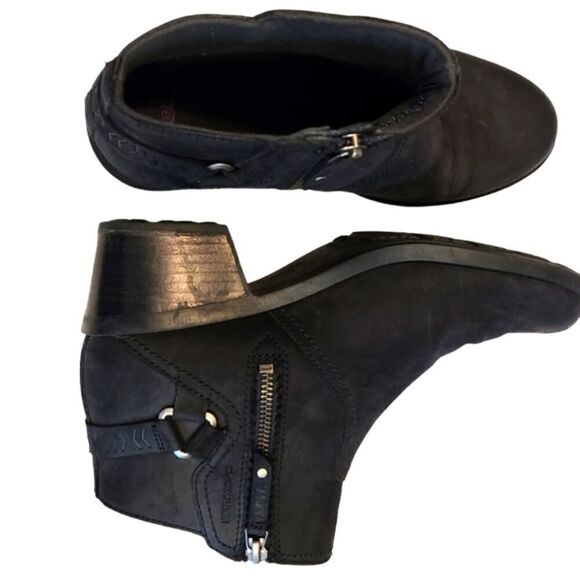 Teva Foxy Waterproof Black Suede Bootie, Side-zip Closure | 9 - Picture 5 of 12